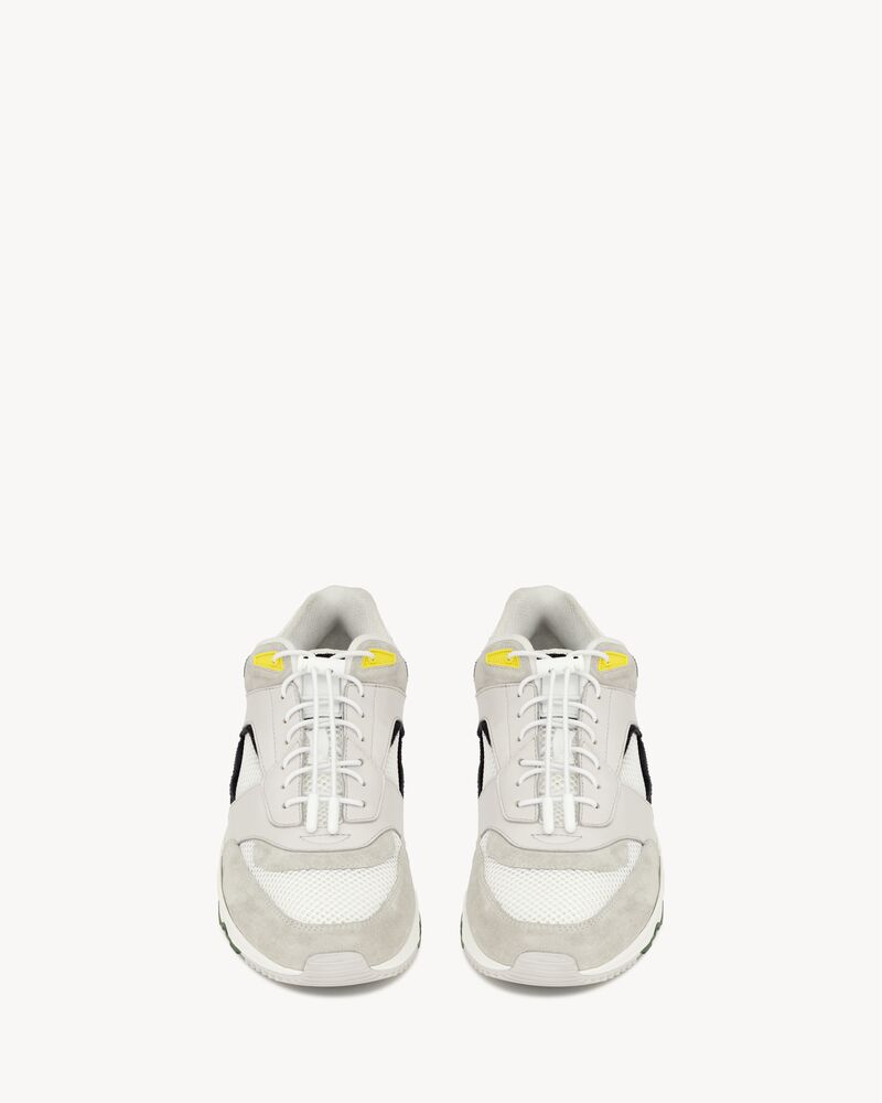 BUMP光滑皮革和绒面革运动鞋