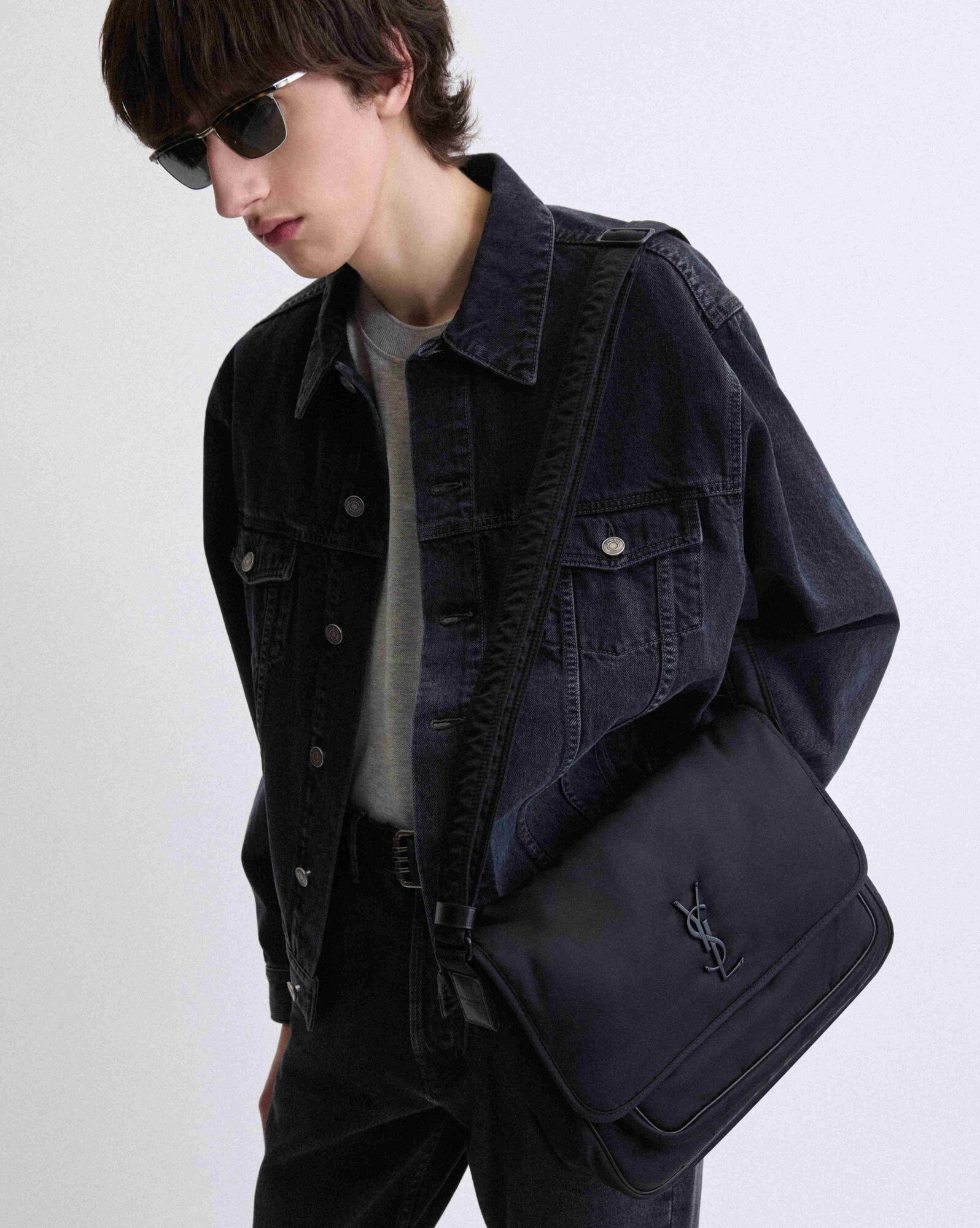 NIKI ECONYL® messenger手袋