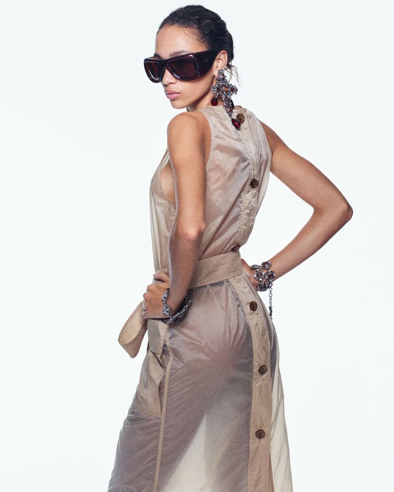 仿水晶花朵造型金属手链