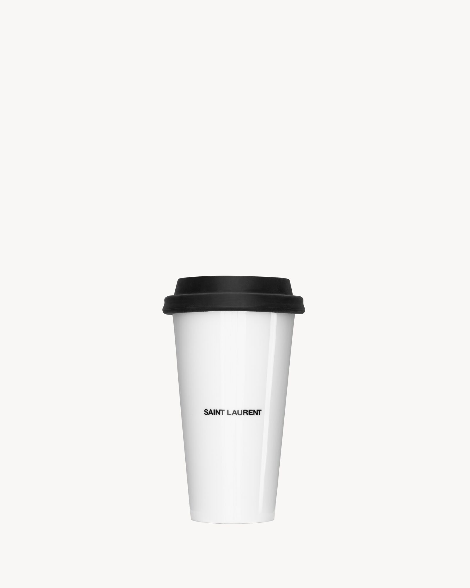 白色陶瓷咖啡杯