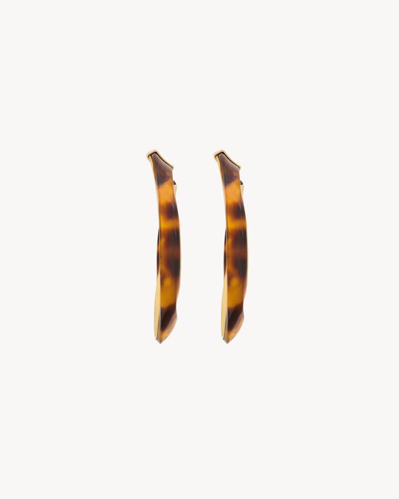 扭转龟甲纹环状树脂耳环