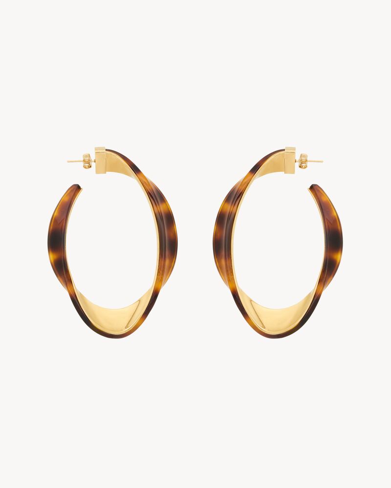 扭转龟甲纹环状树脂耳环