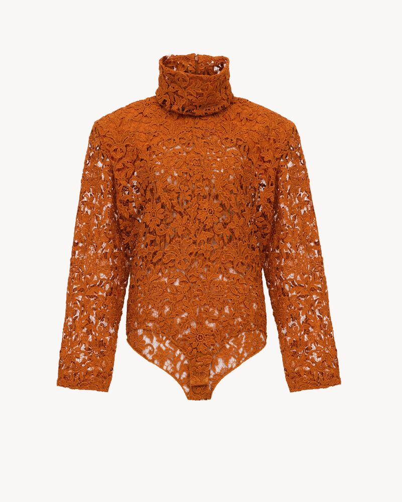 凸花蕾丝方正版型连身衣