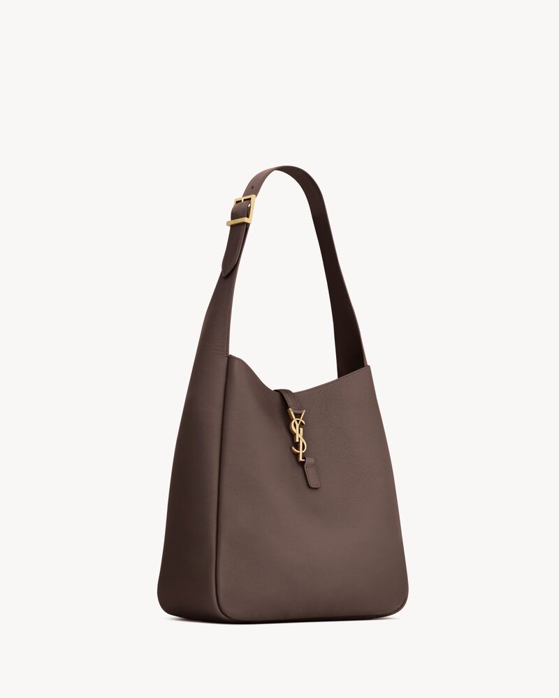 LE 5 À 7大号柔软粒面皮革手袋