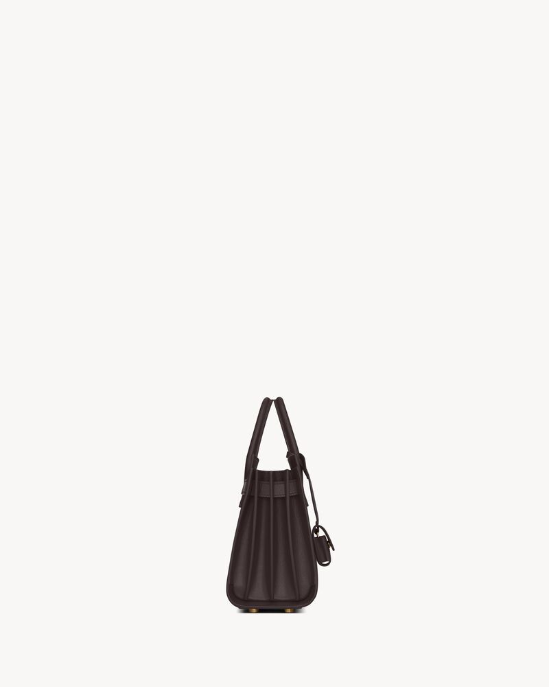 SAC DE JOUR NANO号光滑皮革手袋