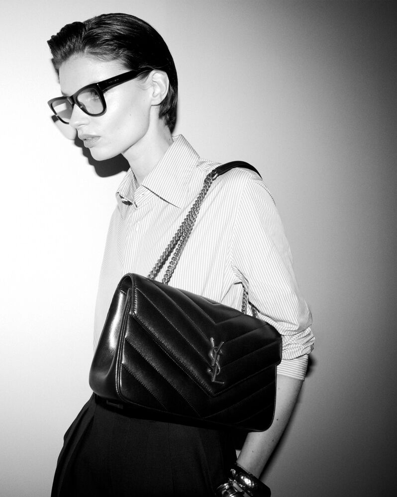 LOULOU中号绗缝小羊皮手袋