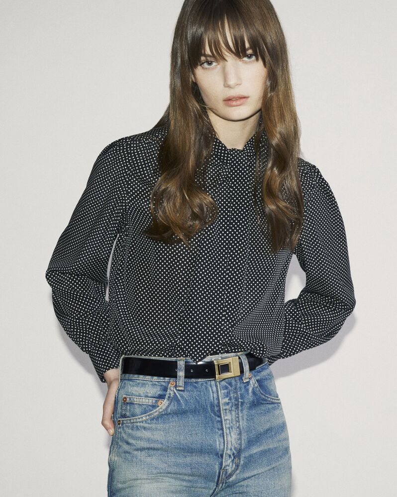 波点桑蚕丝缎面花结领衬衫