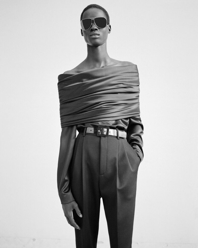 桑蚕丝绉缎露肩衬衫