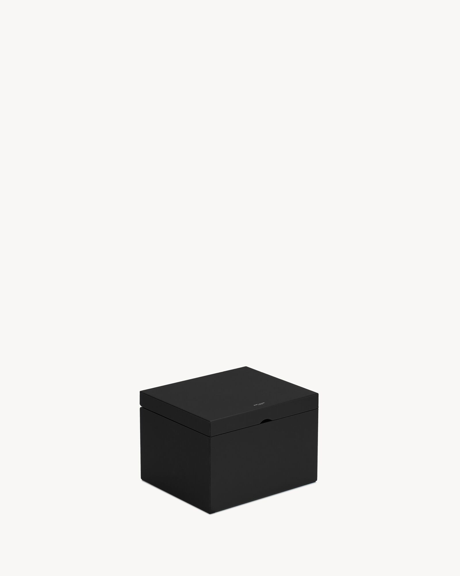 黑色小号光滑皮革收纳盒