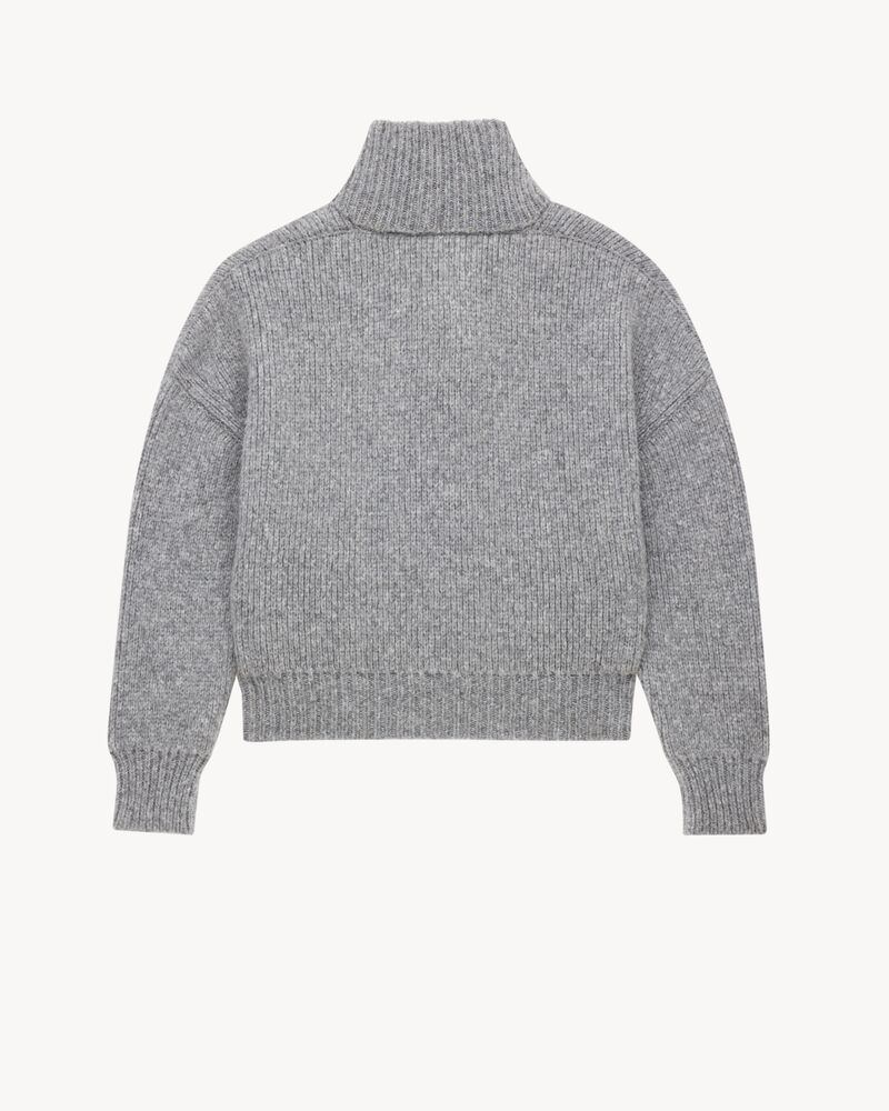 粗针织青果领毛衫